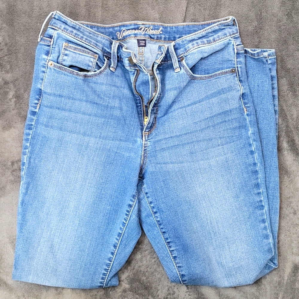 Universal thread jeans